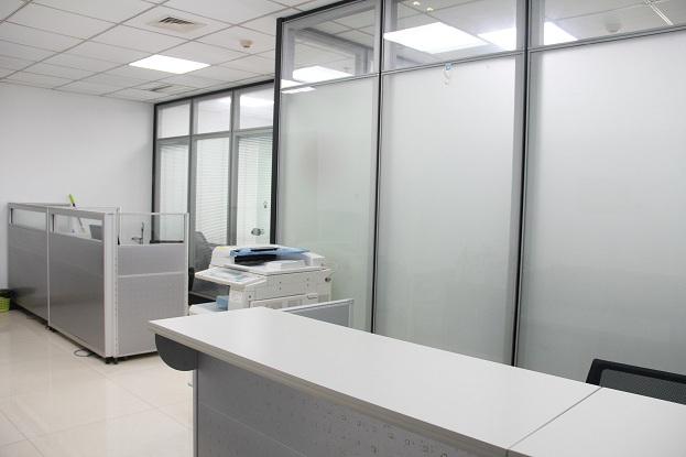 含总经理室･会议室･办公位･6~10人