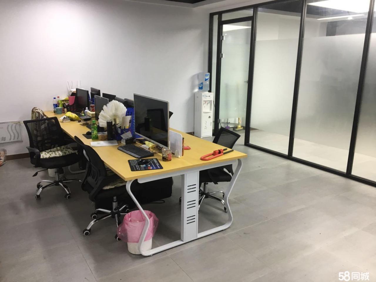 正奇精装现代风格户型方正