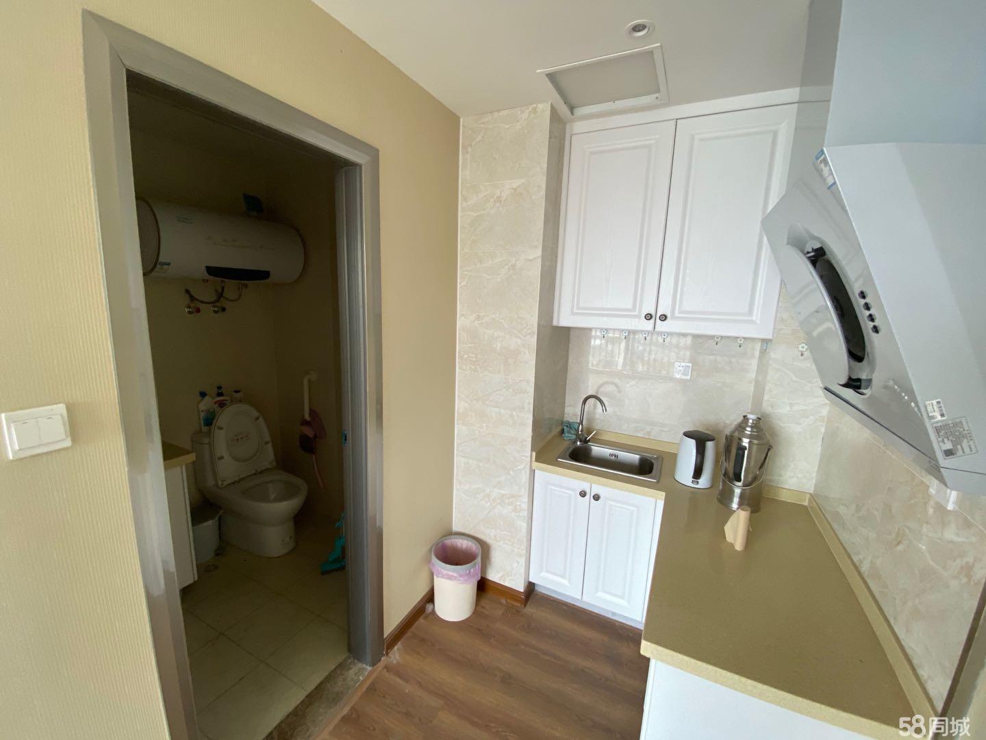 新地精装商圈成熟环境采光好随时办公