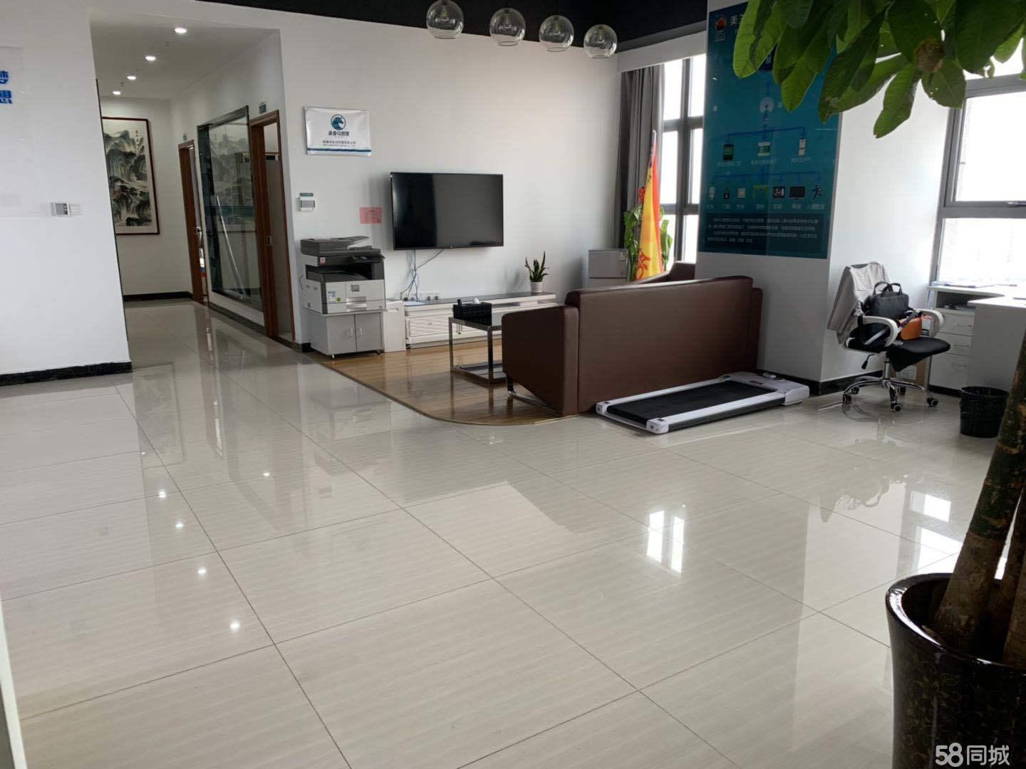 尚泽精装五个办公室随时看房