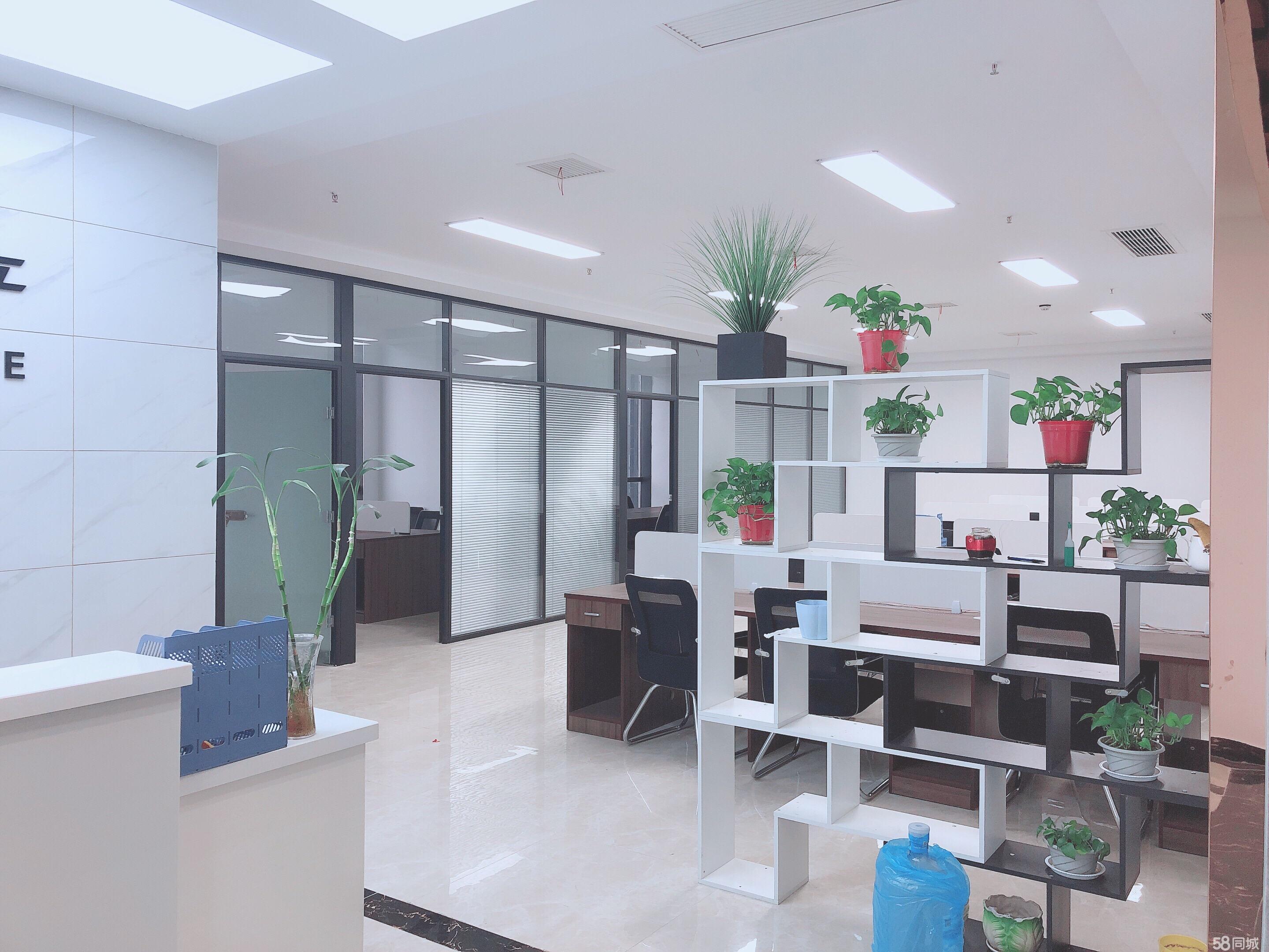 闽商国贸精装正对电梯口