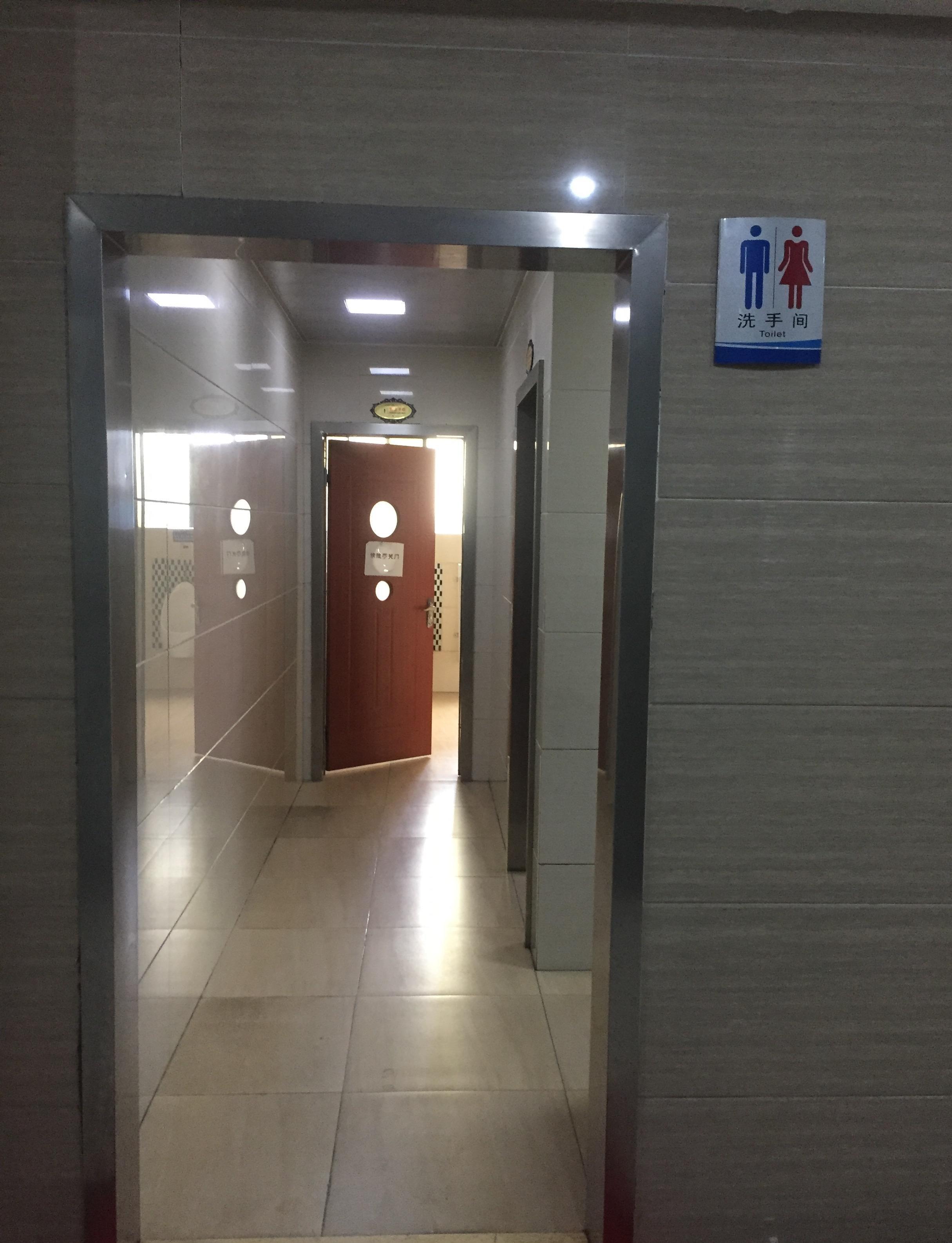 华东国际精装带家具