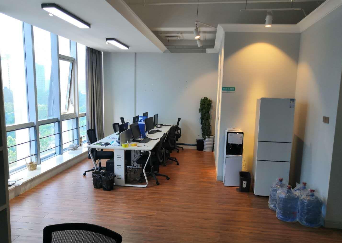 滨湖新区精装现代轻奢风格