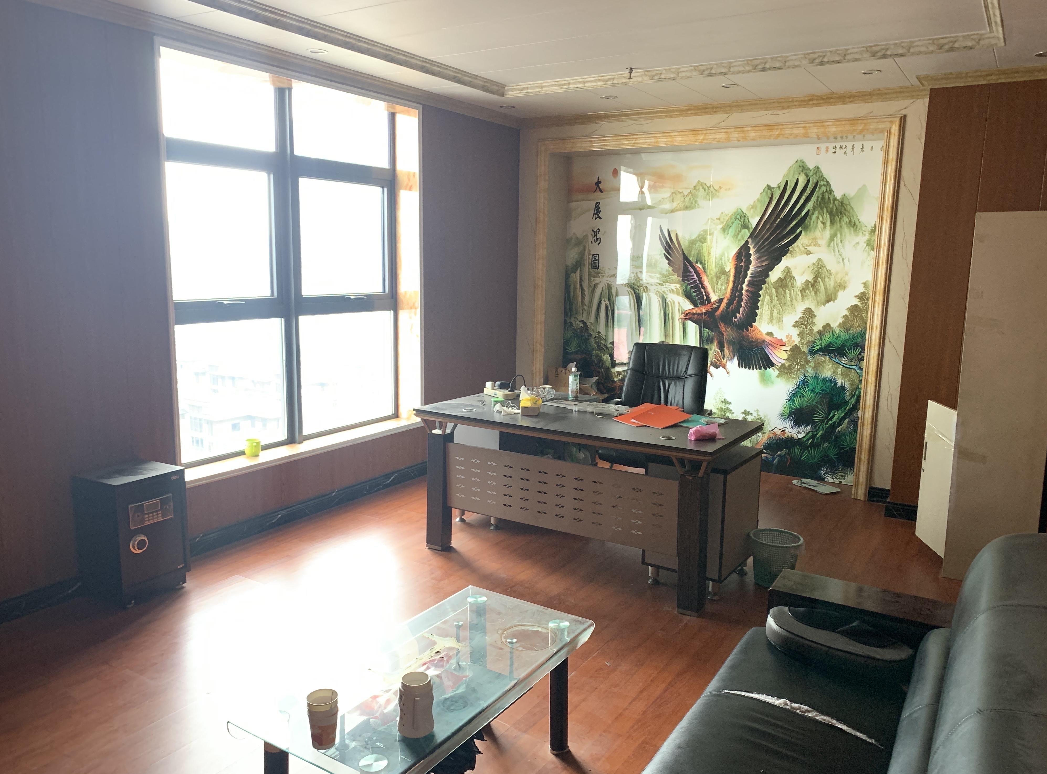 经开区精装带家具停车无忧