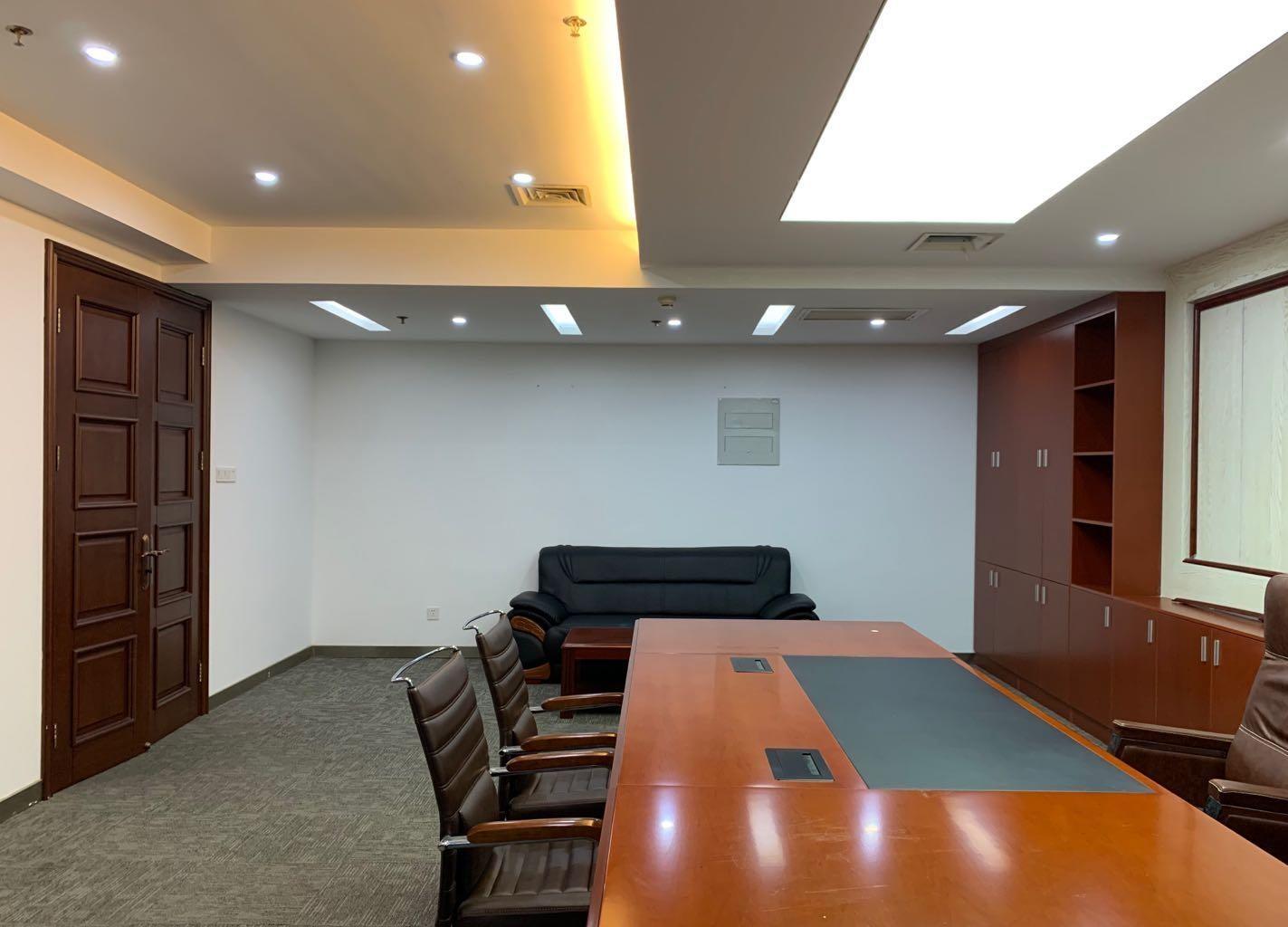 蜀山区精装带家具电控门