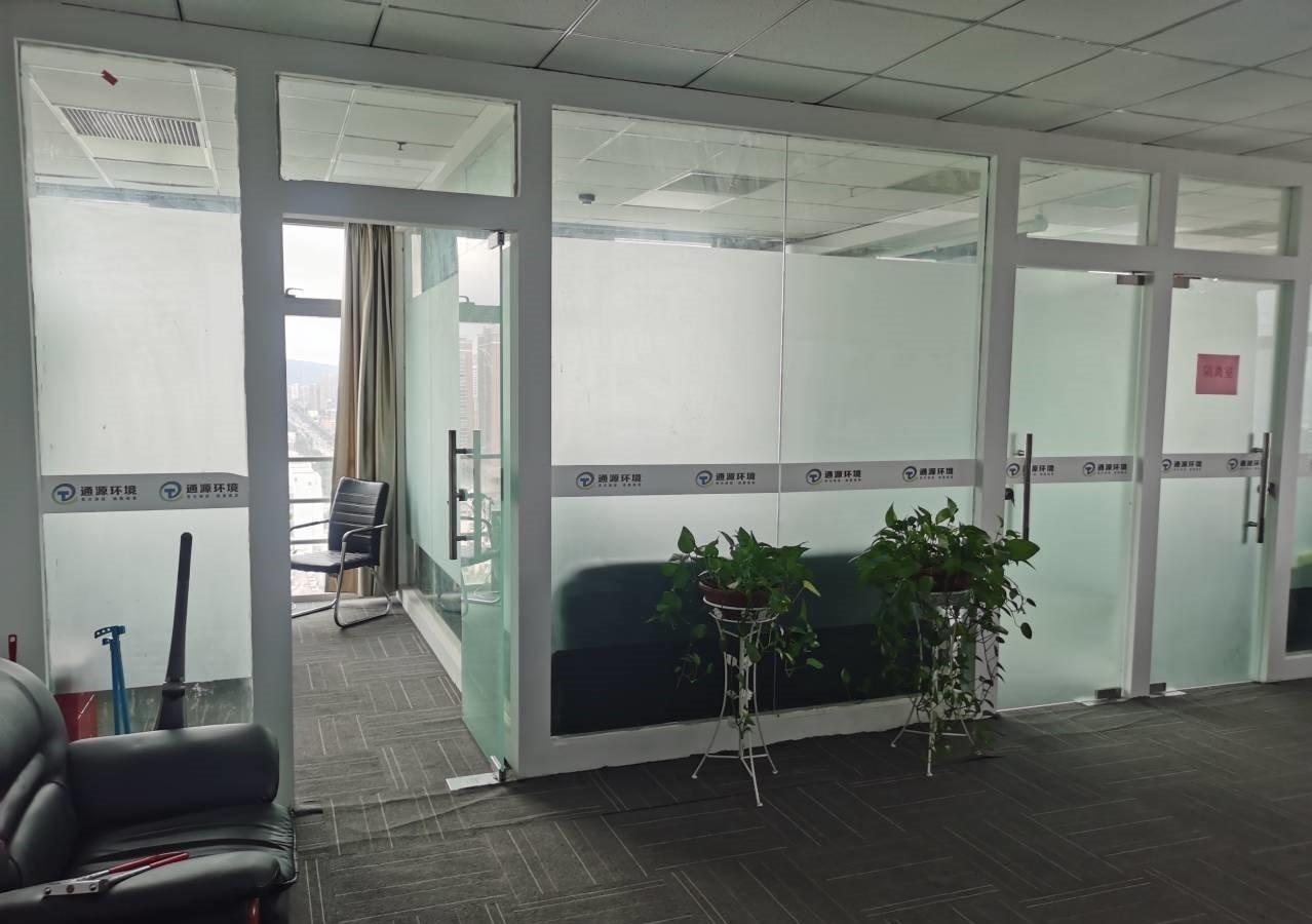 蜀山区豪装家具齐全双向采光