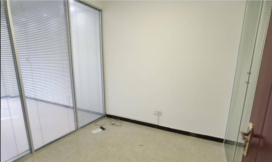 蜀山区精装带家具电梯旁