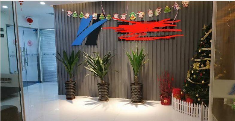 政务区精装交通便利正对电梯口