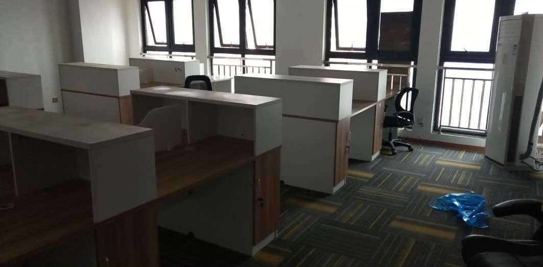 经开区精装高区交通便捷