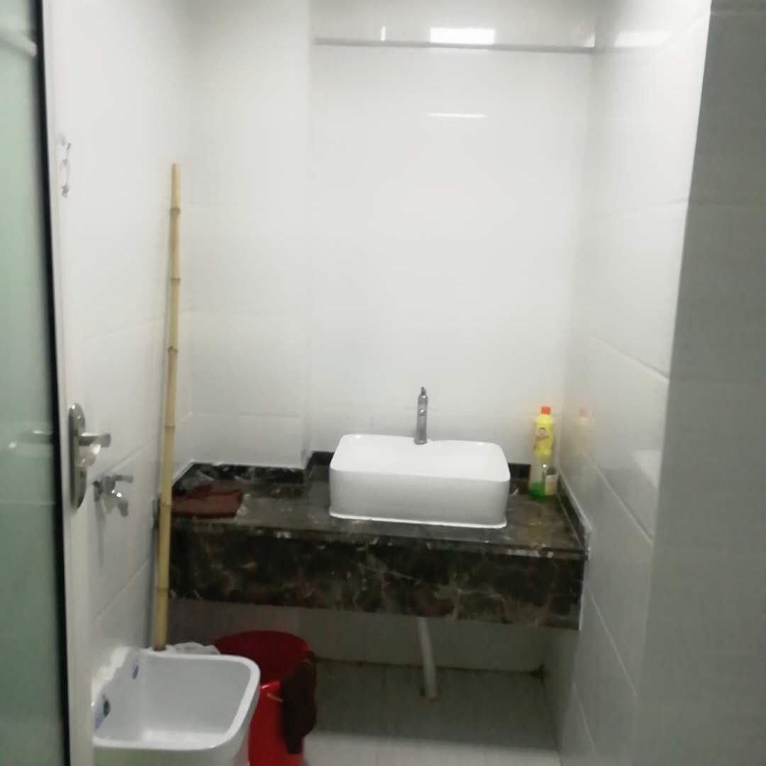 经开区精装靠近大学城方便招人