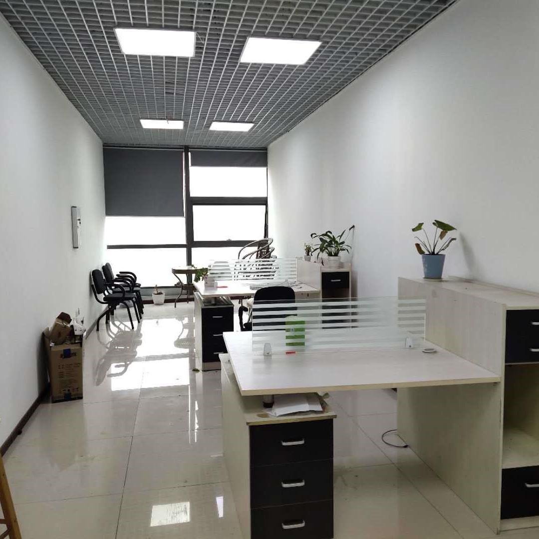 滨湖新区精装小户型地铁口旁