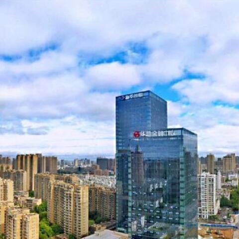 蜀山区楼下地铁口停车方便