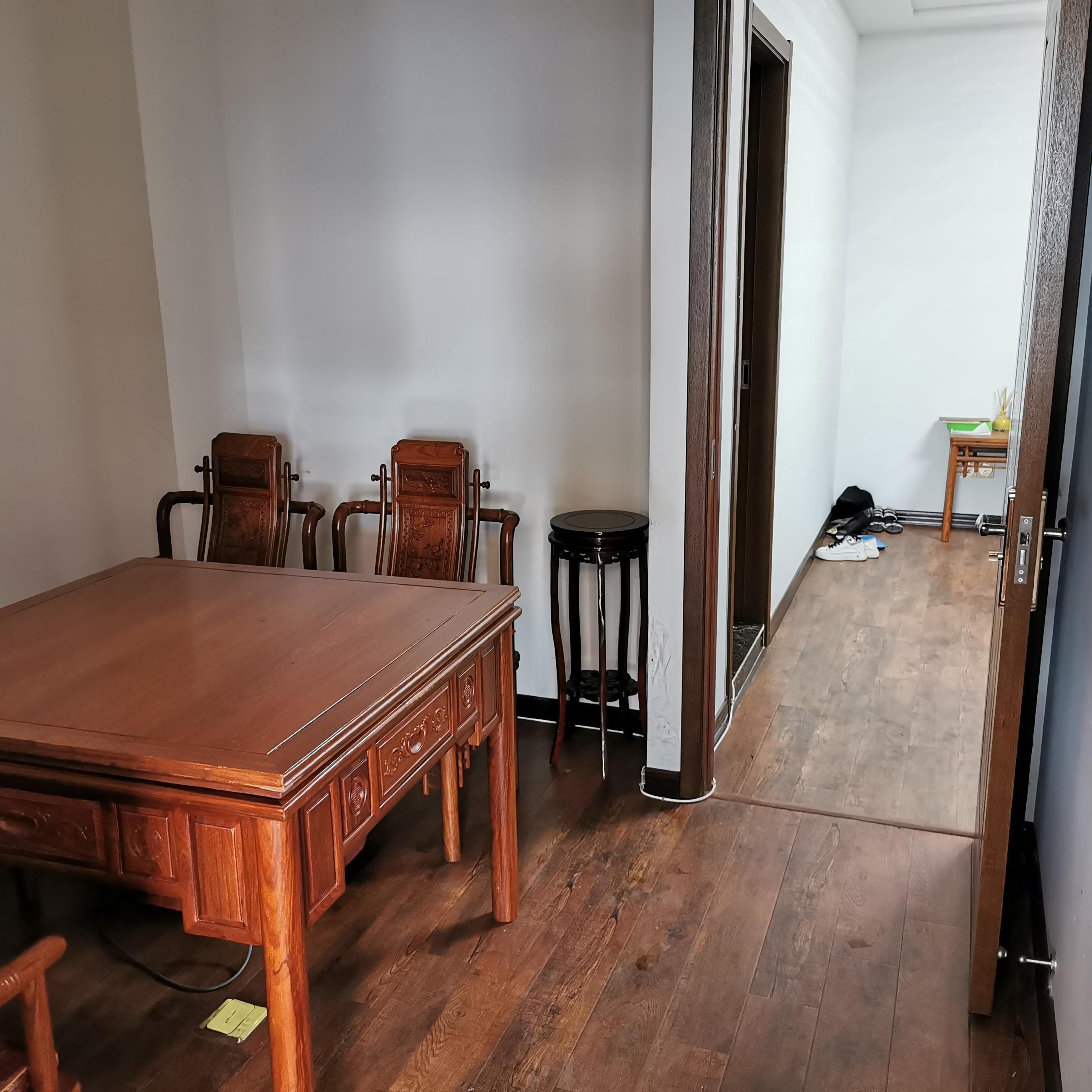 庐阳区精装带家具双面采光