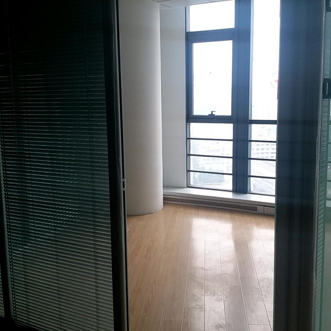 蜀山区中层交通便捷