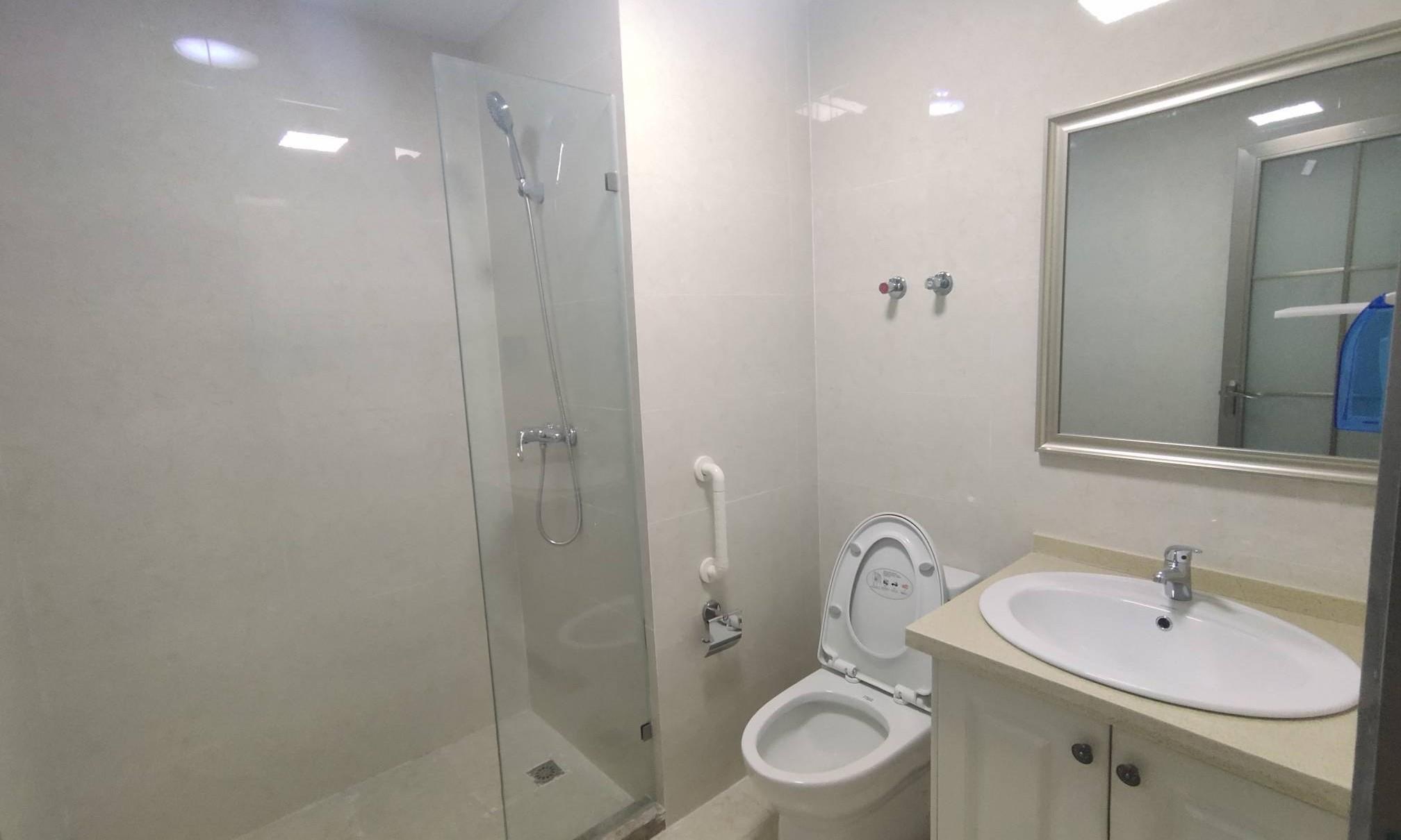 滨湖新区精装带家具高区视野