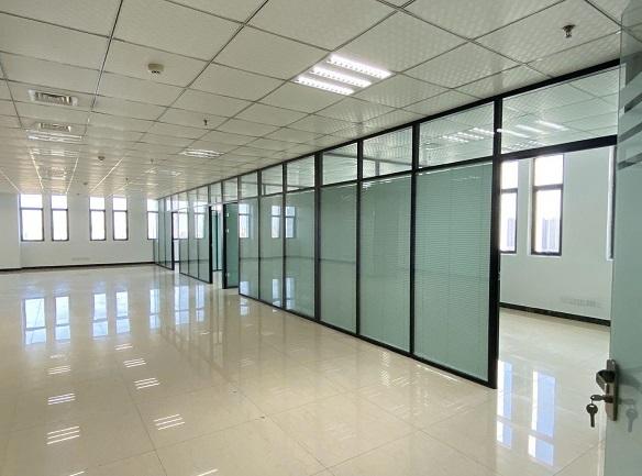 经开区精装高层视野户型高档