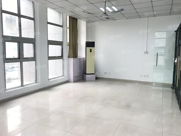 经开区精装交通便利随时入驻