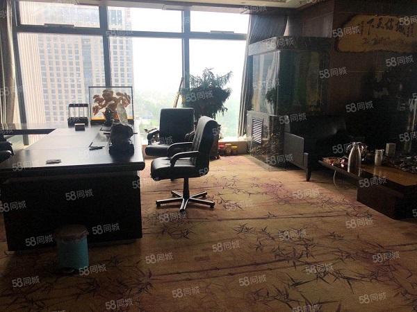 政务区精装设备齐全